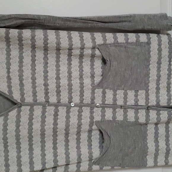 Striped Buttoned Top - Picture 3 of 7